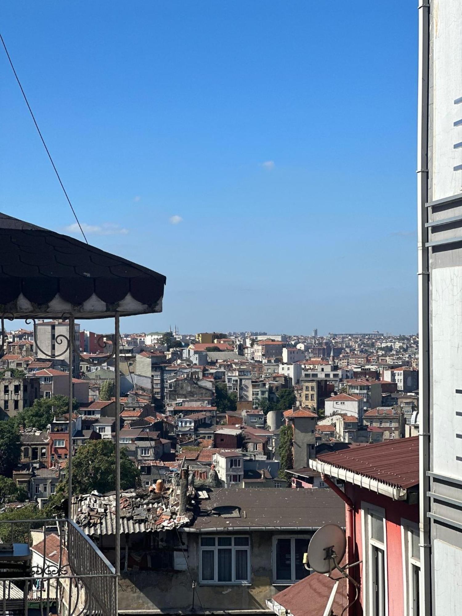 Whitemoon Hotel Suites Taksim Istanbul Exterior photo